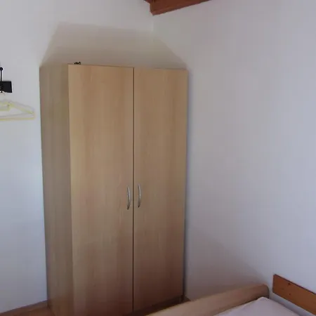 Сasa de vacaciones Comfy In Pasman With Fireplace