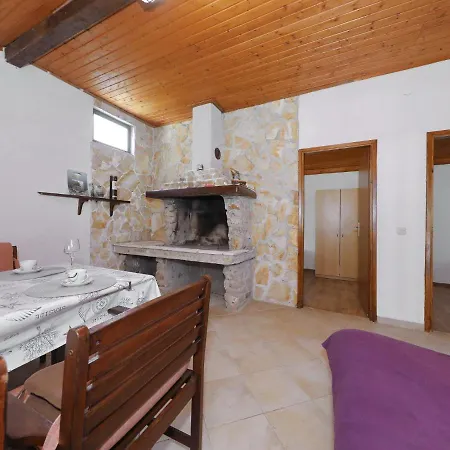 Comfy In Pasman With Fireplace Сasa de vacaciones Kraj (Split)