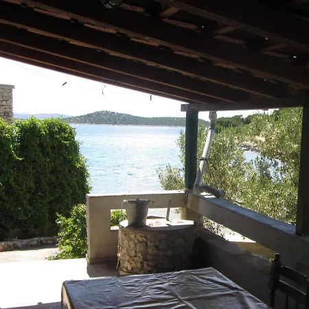 Сasa de vacaciones Comfy In Pasman With Fireplace
