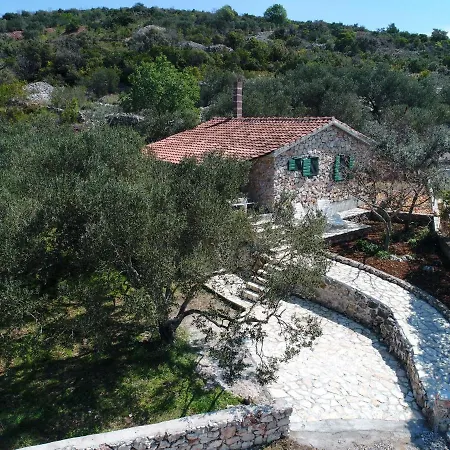 Holiday home Comfy In Pasman With Fireplace *